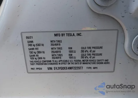 2021 Tesla Model Y Long Range Dual Motor All-Wheel Drive z USA, uszkodzony, nr VIN 5YJYGDEE4MF222977